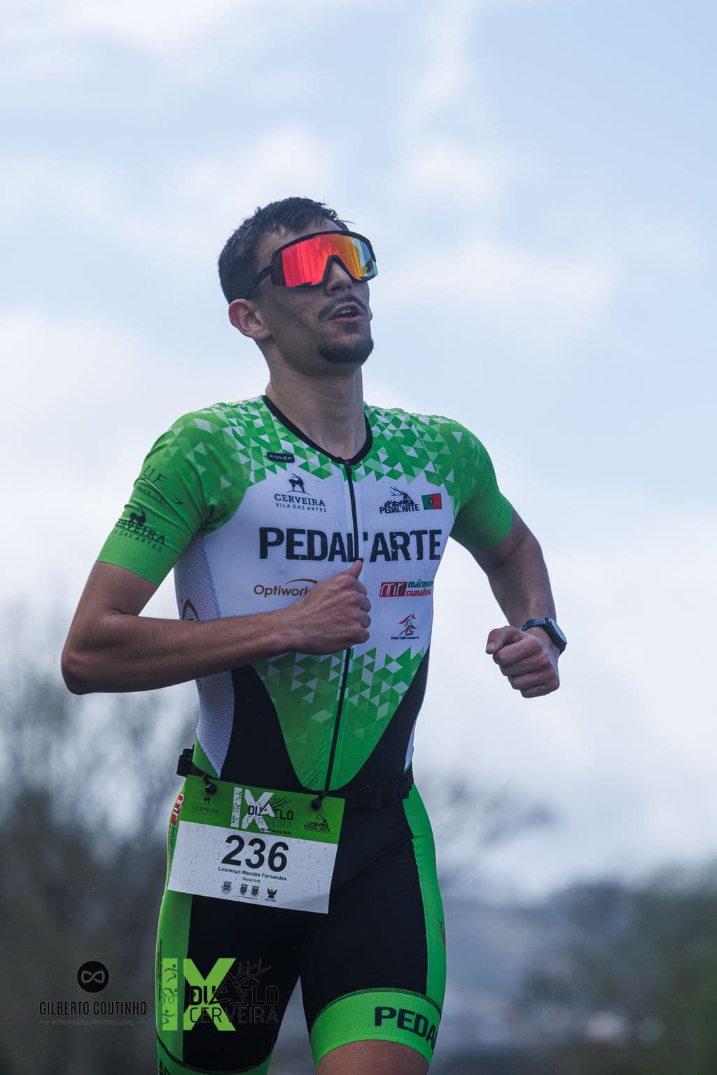 Atleta com o dorsal 236