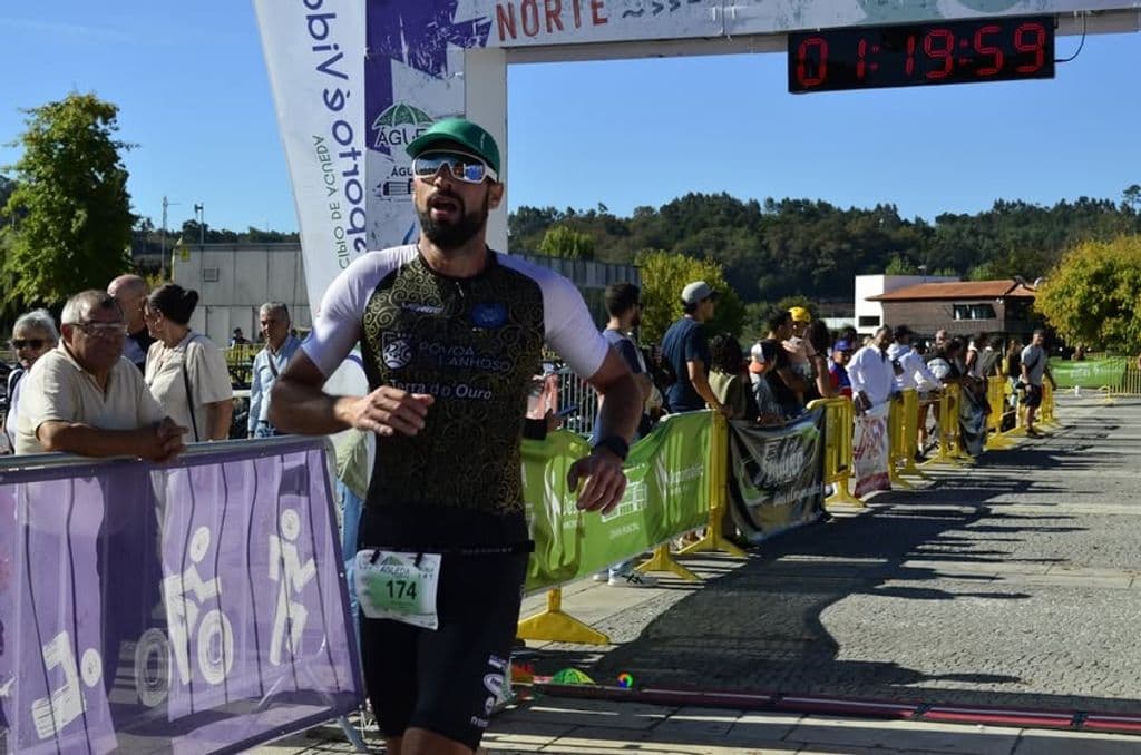 Atleta com o dorsal 174