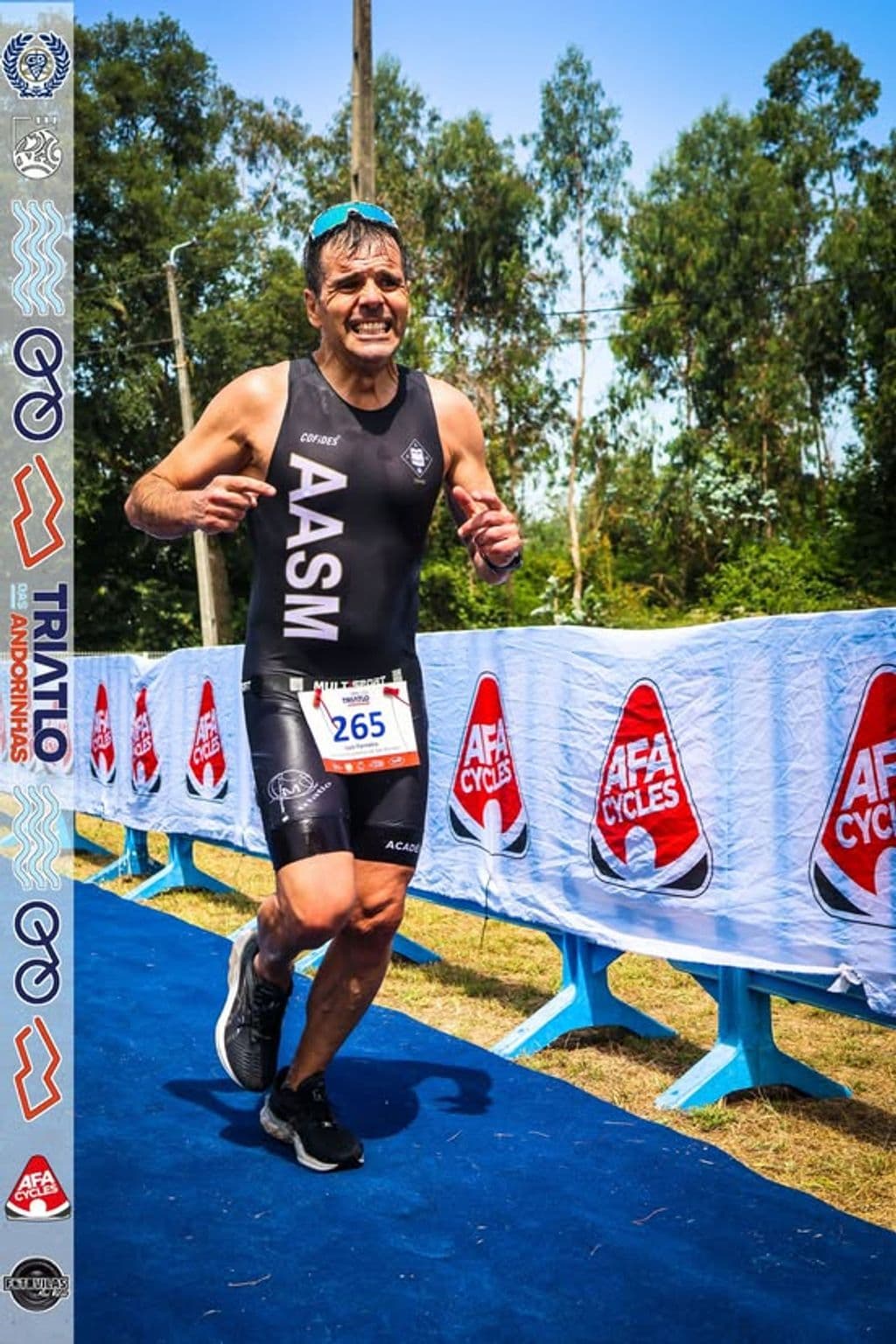 Atleta com o dorsal 265