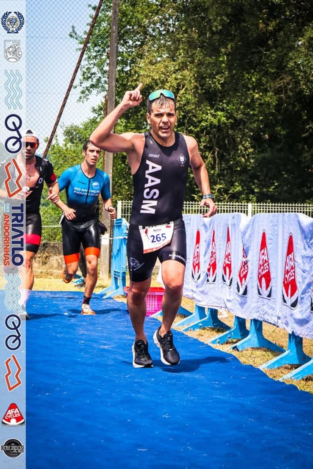 Atleta com o dorsal 265