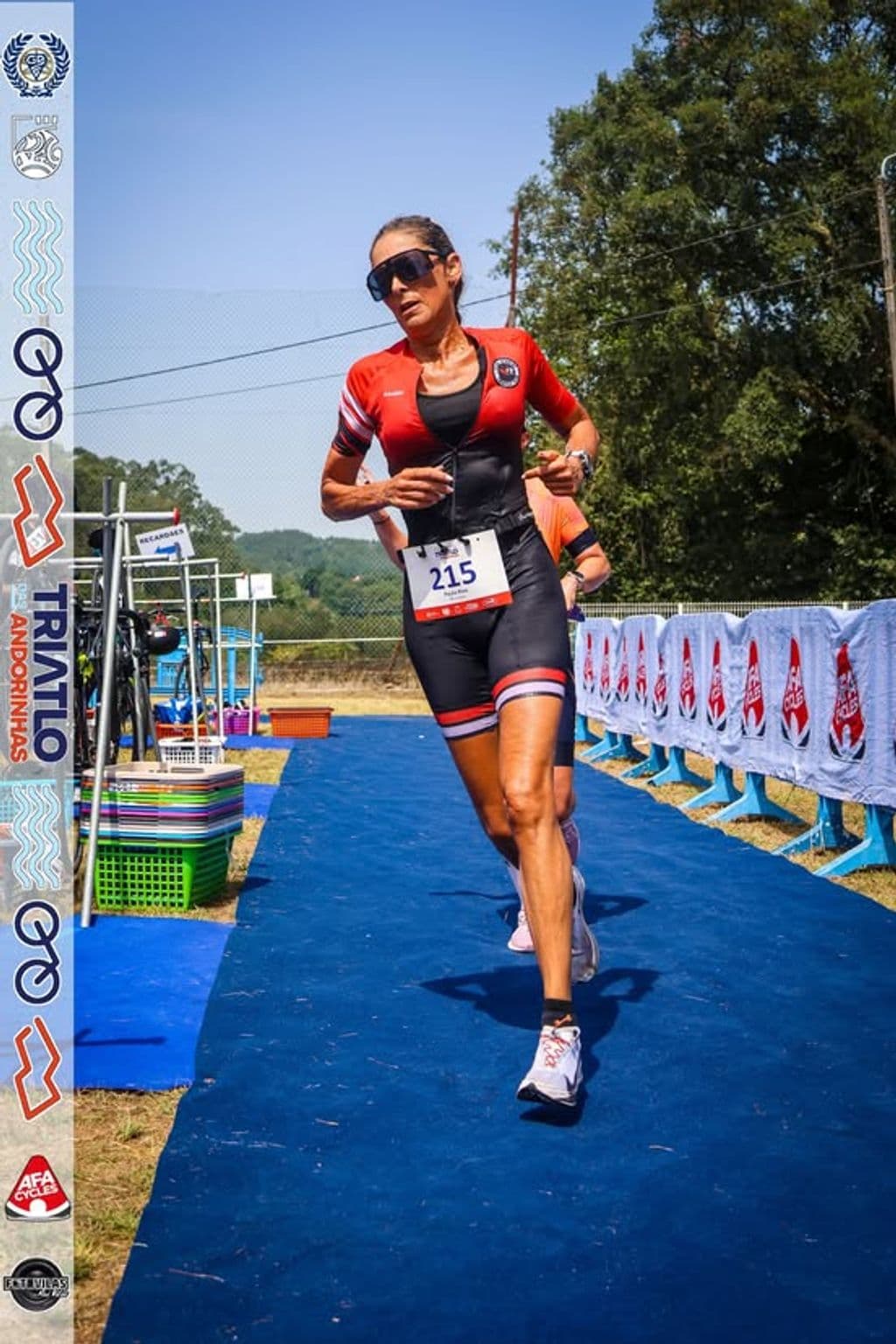 Atleta com o dorsal 215