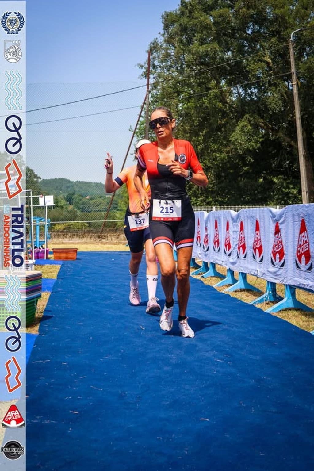 Atleta com o dorsal 215