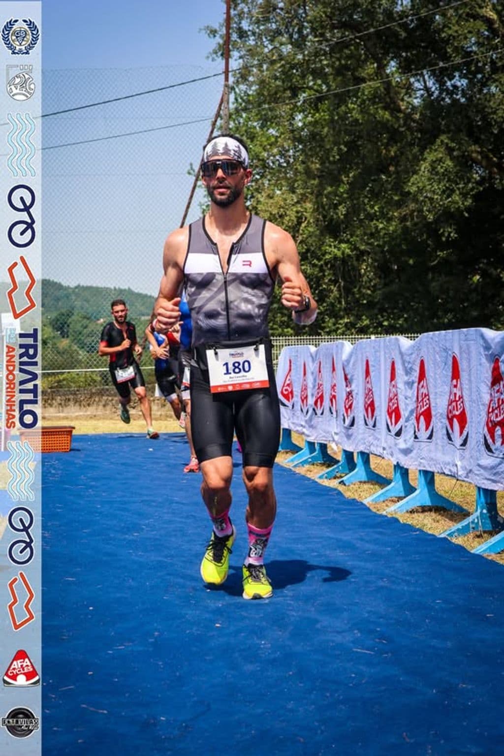 Atleta com o dorsal 180