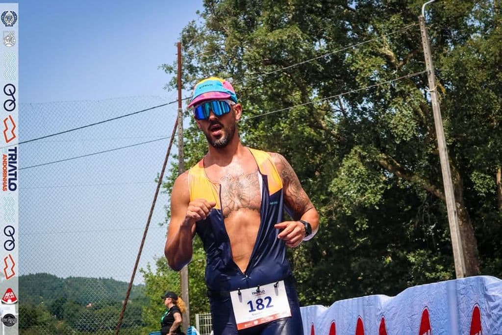 Atleta com o dorsal 182