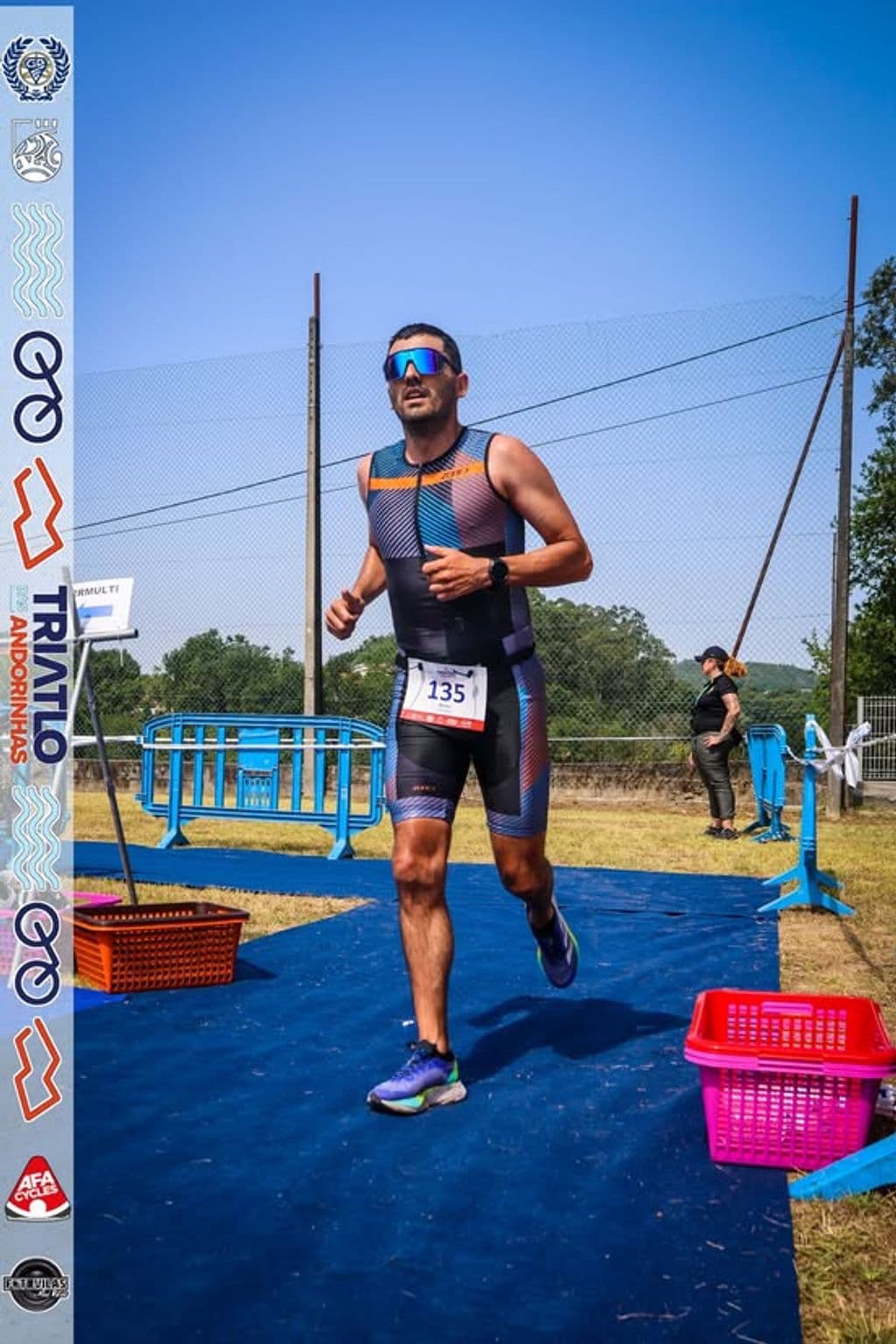 Atleta com o dorsal 135