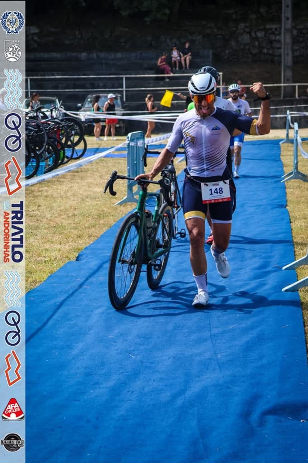 Atleta com o dorsal 148