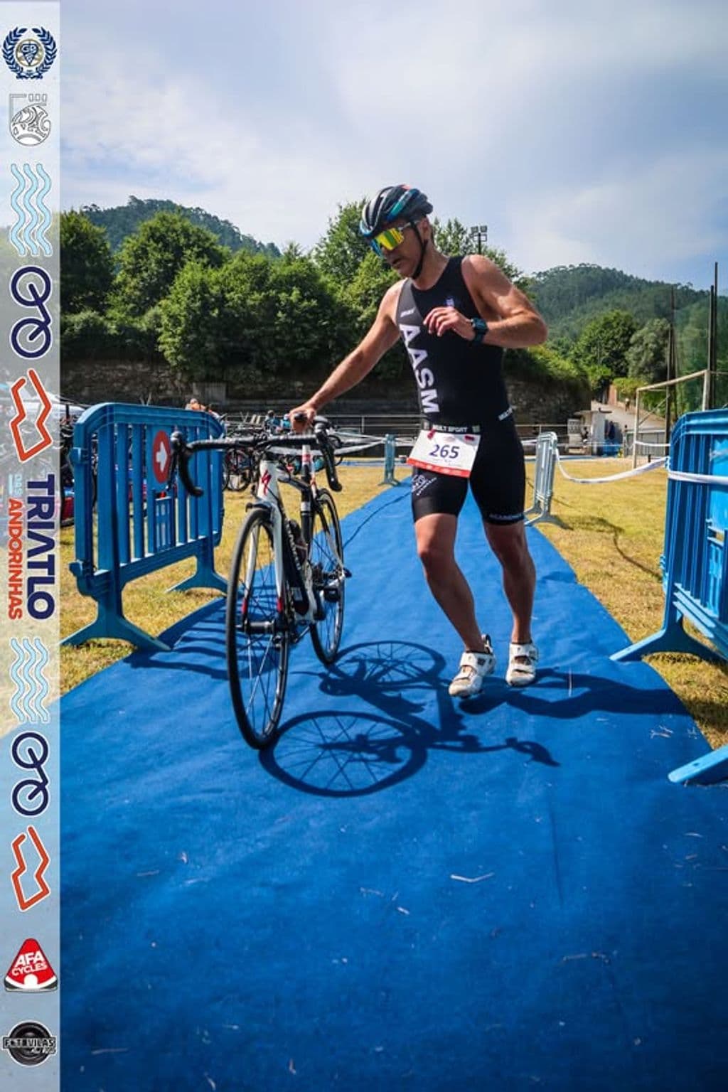 Atleta com o dorsal 265