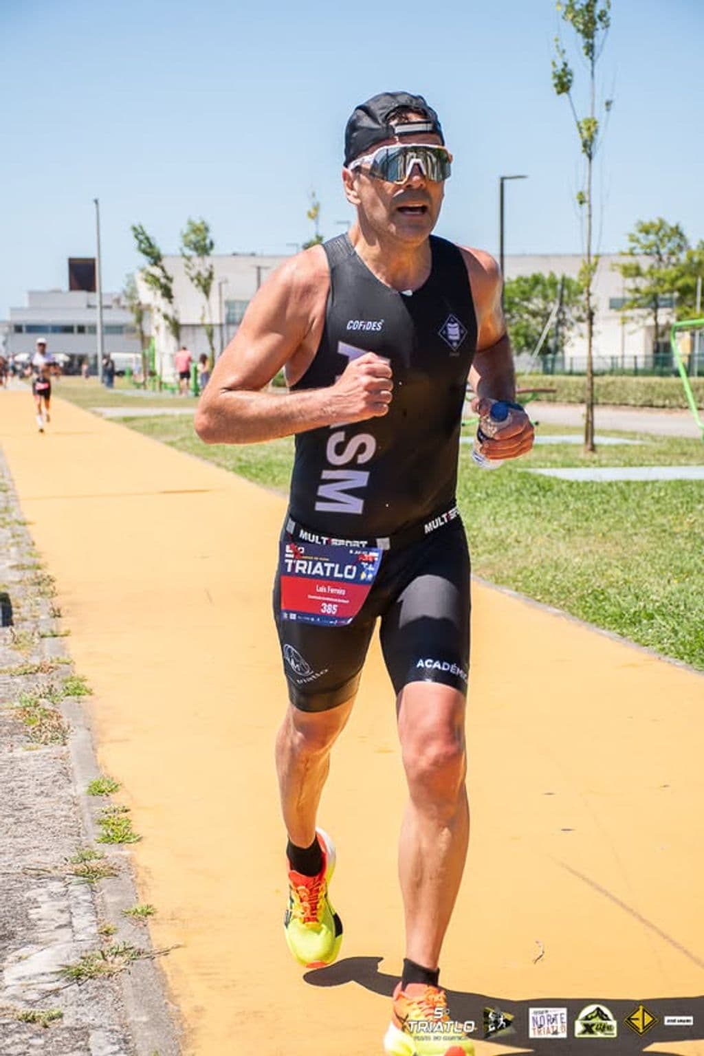 Atleta com o dorsal 385