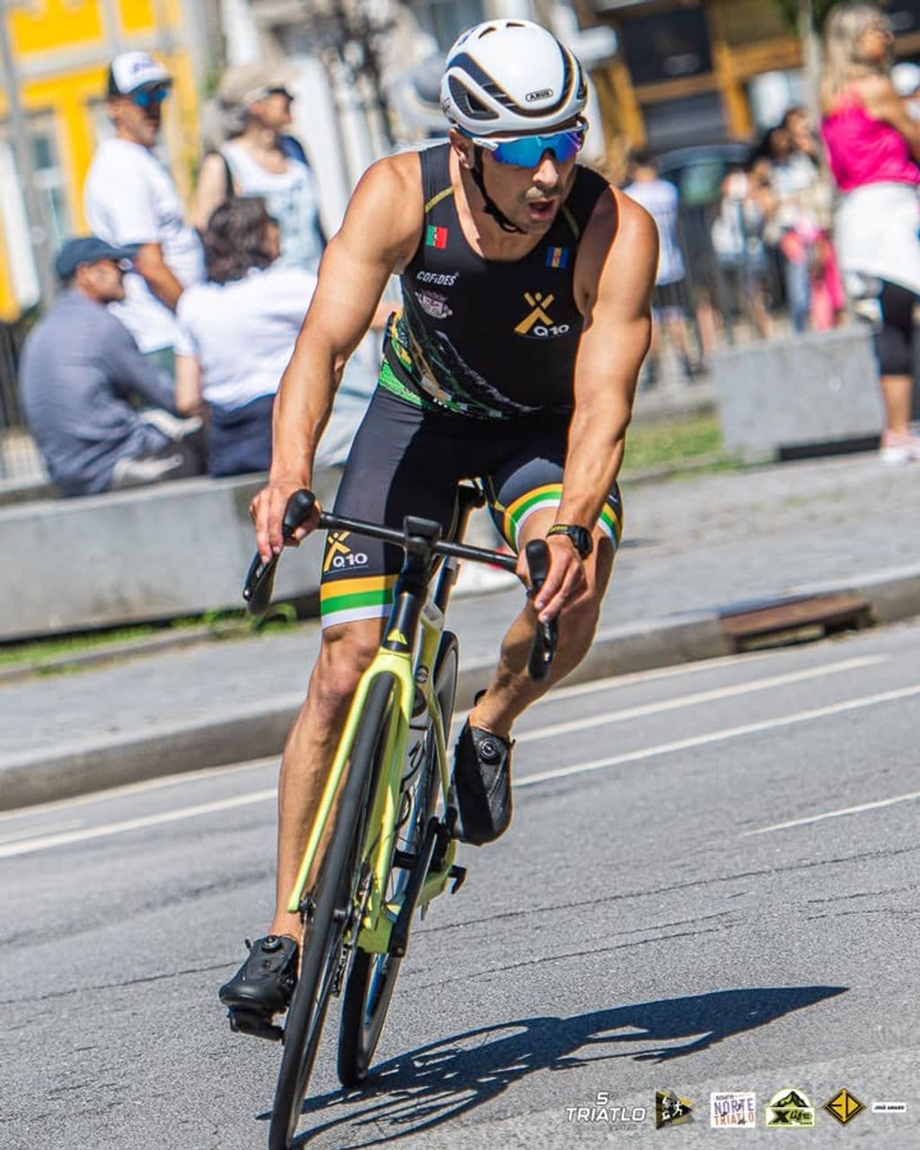 Atleta com o dorsal 515
