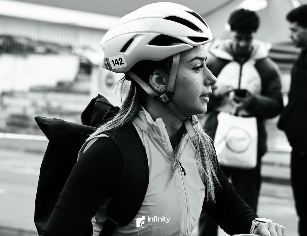 Atleta com o dorsal 142