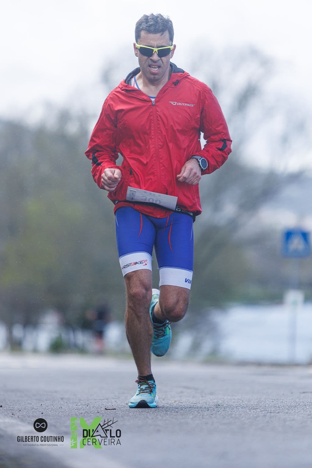 Atleta com o dorsal 300