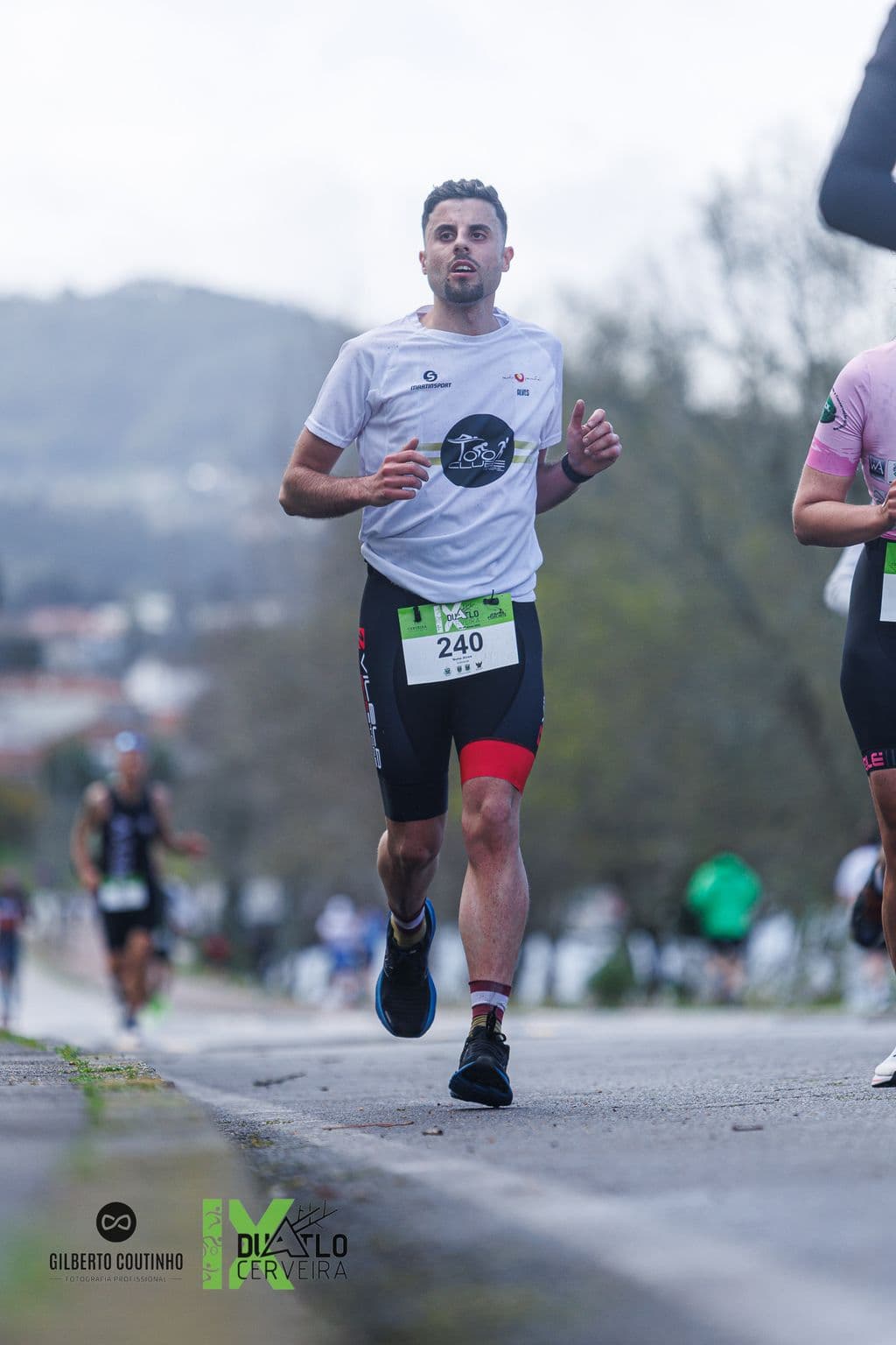 Atleta com o dorsal 240