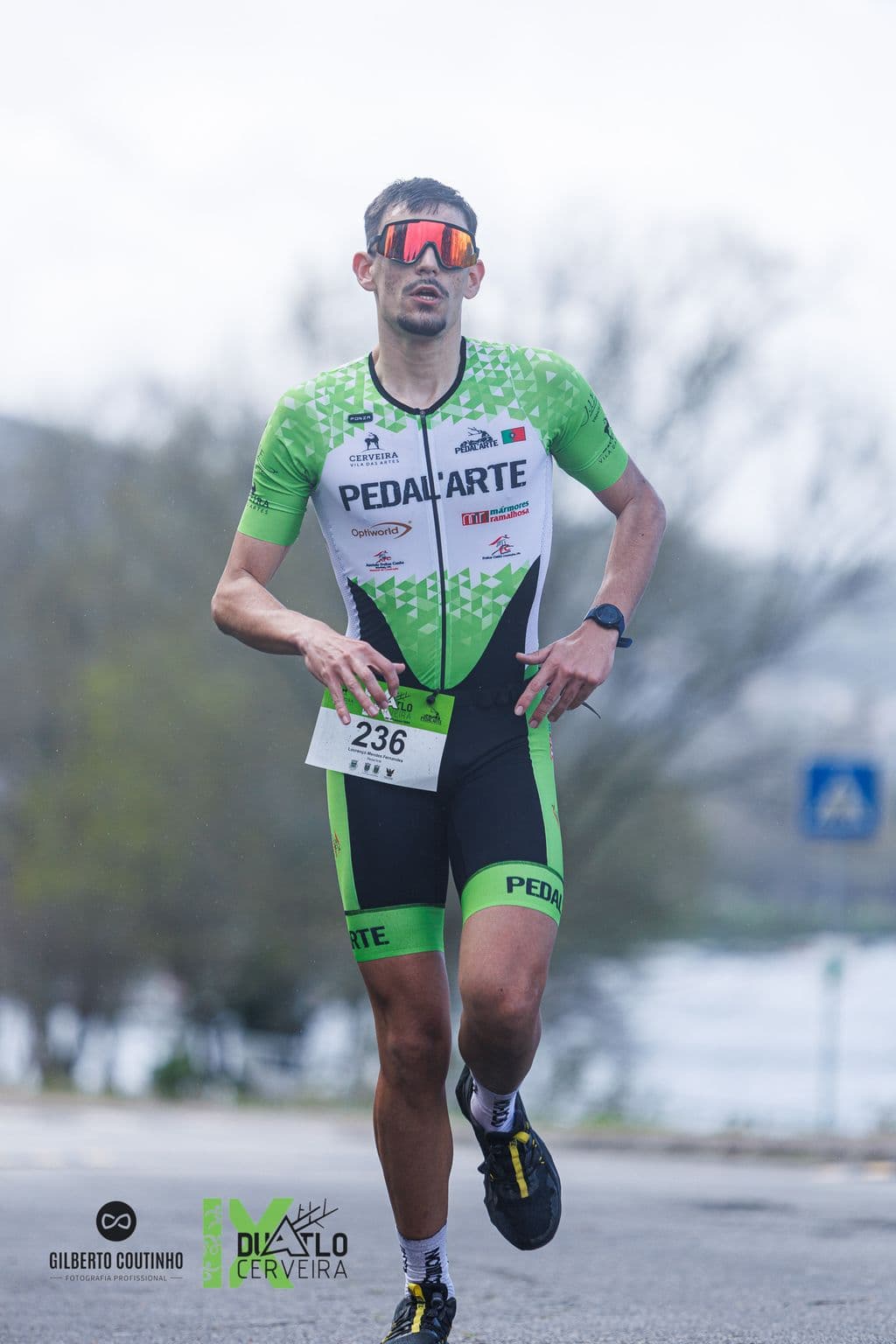 Atleta com o dorsal 236