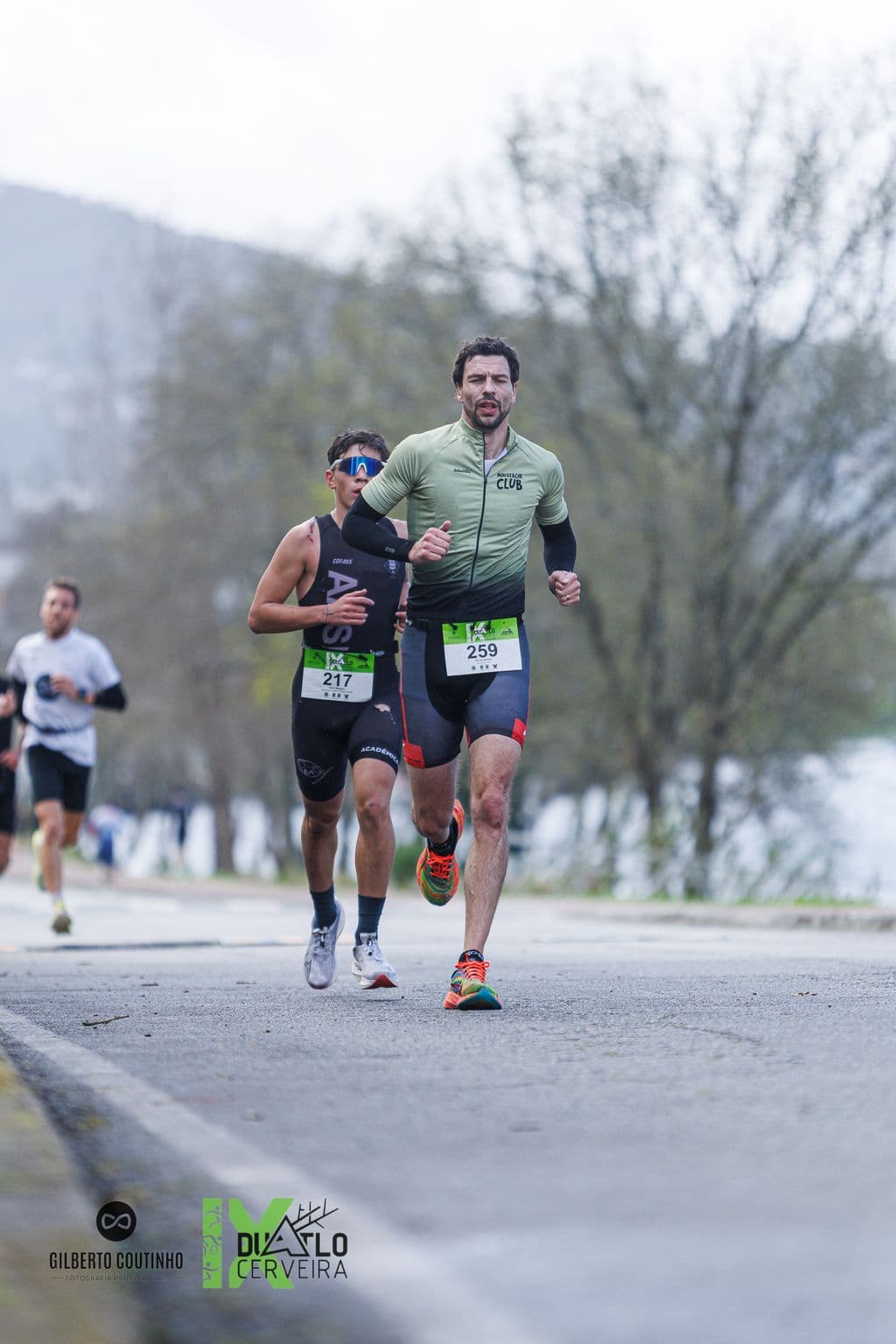 Atleta com o dorsal 217