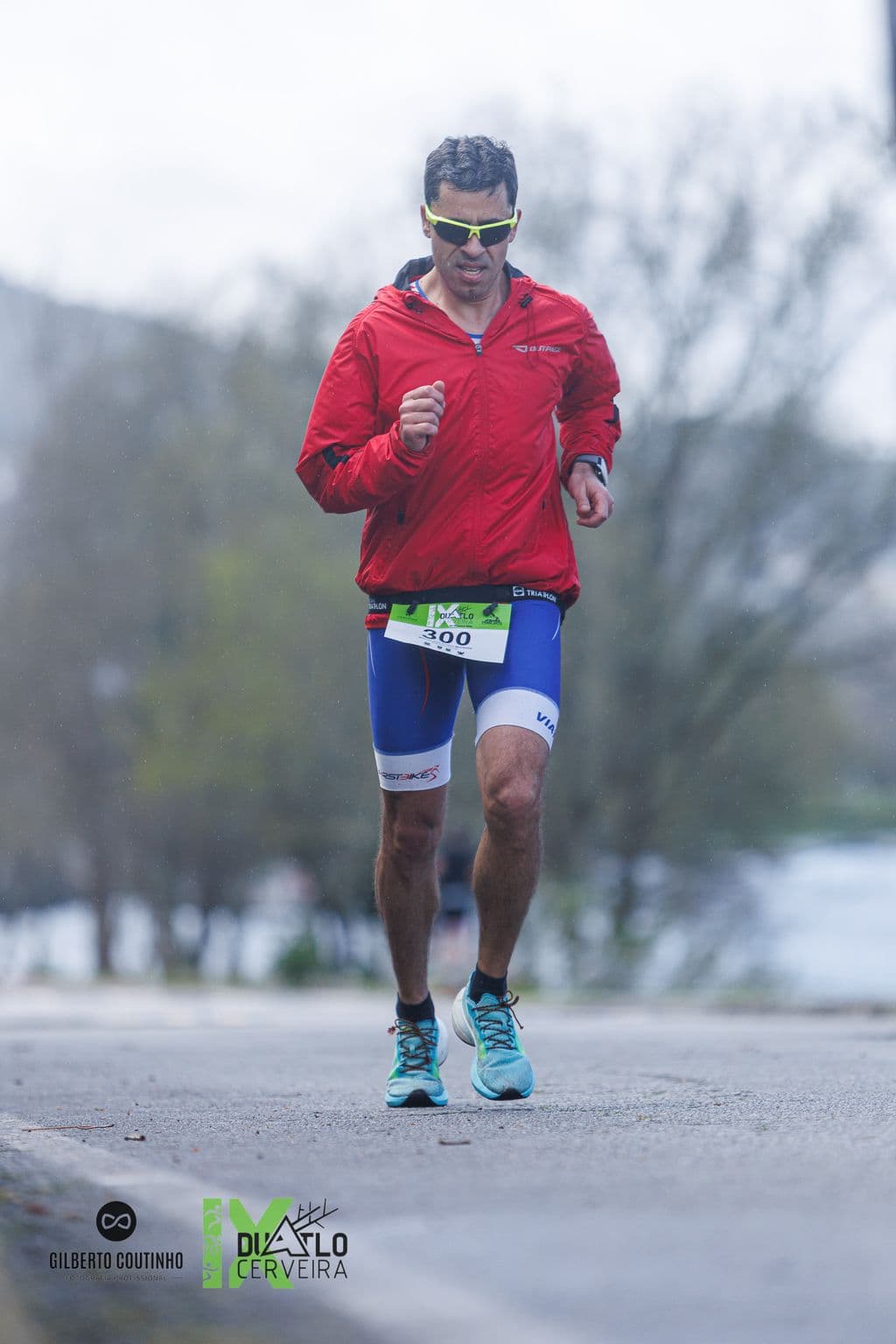Atleta com o dorsal 300