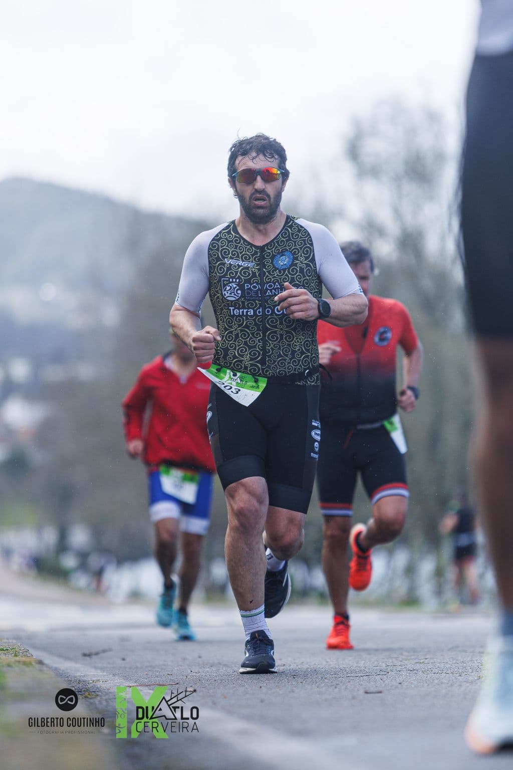Atleta com o dorsal 203