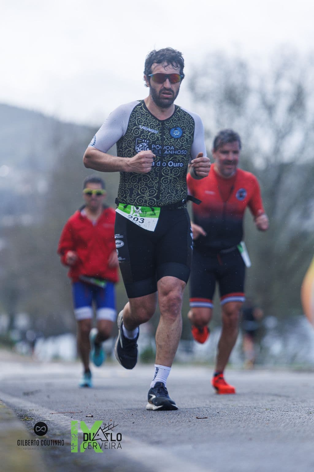 Atleta com o dorsal 203