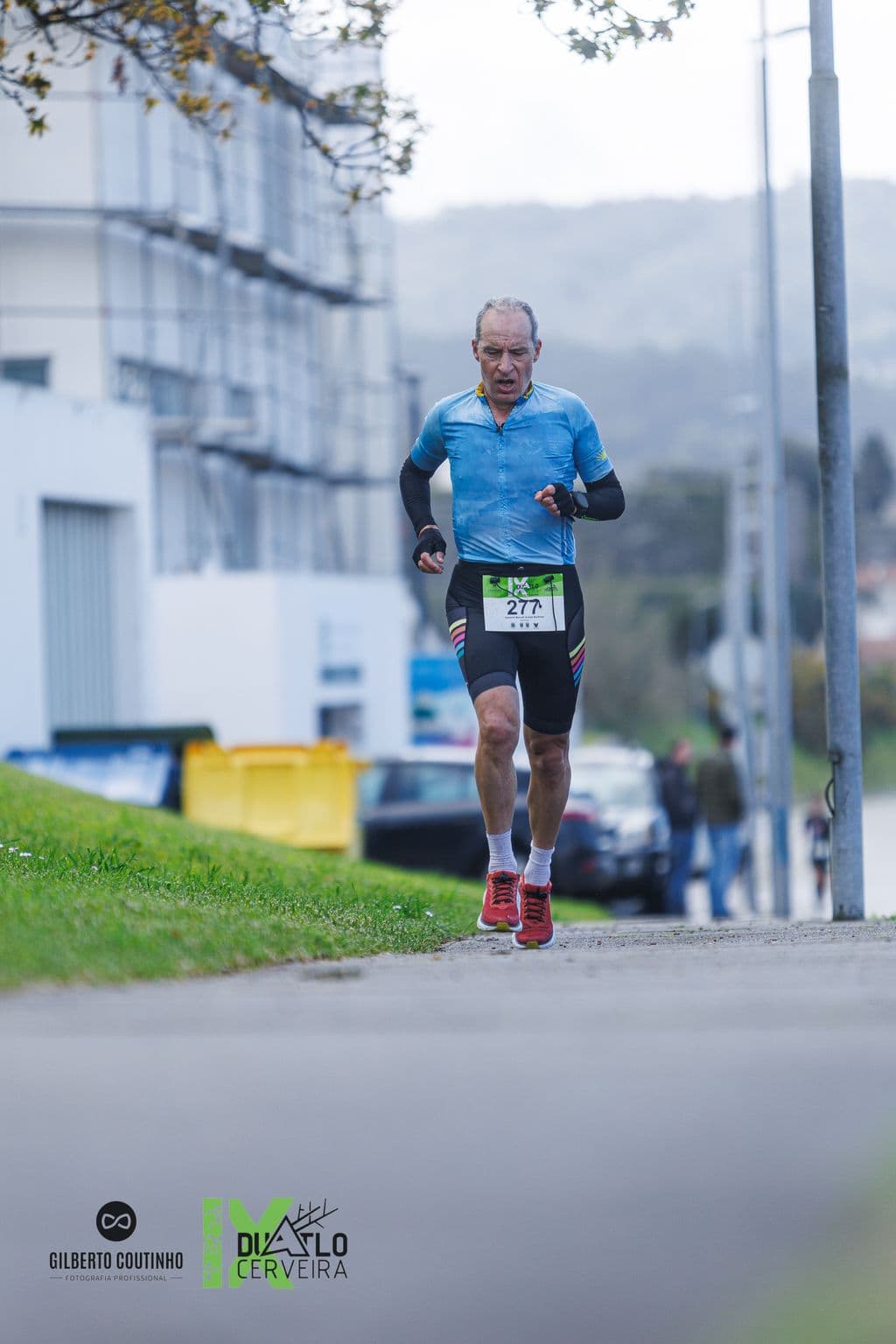 Atleta com o dorsal 277