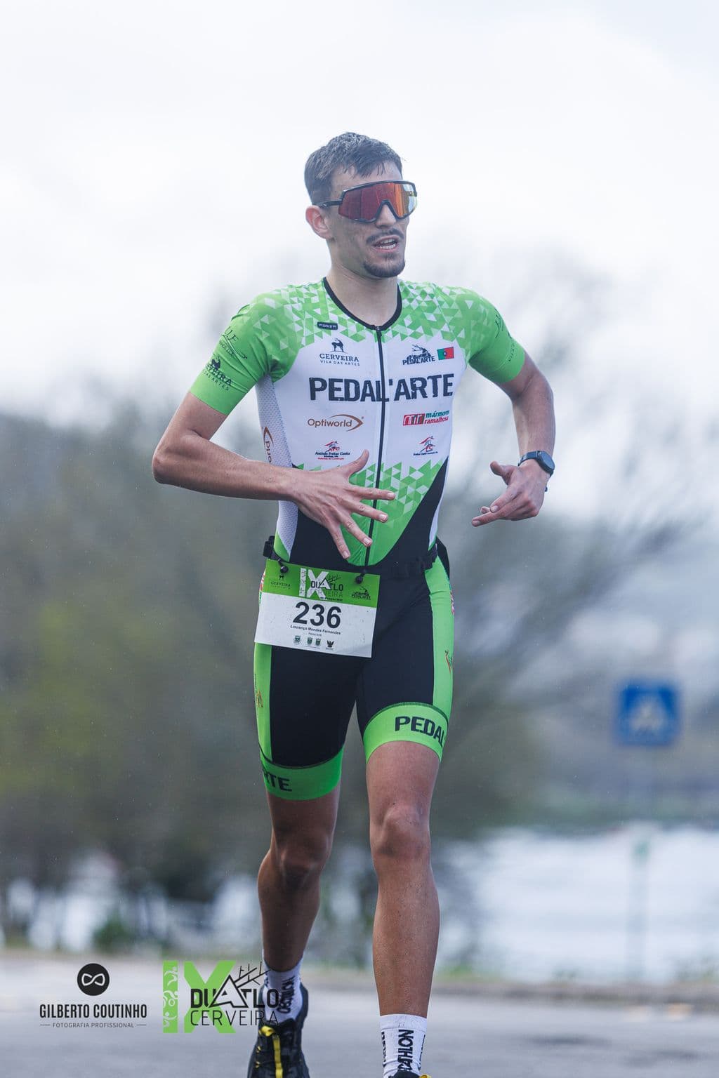 Atleta com o dorsal 236