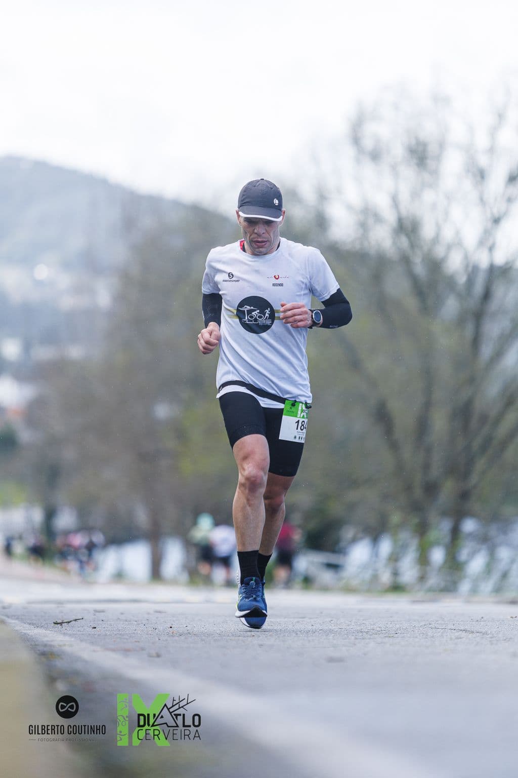 Atleta com o dorsal 184