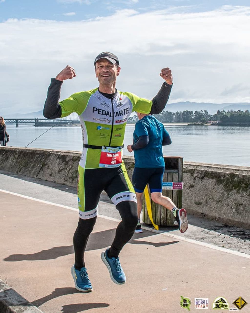 Atleta com o dorsal 401