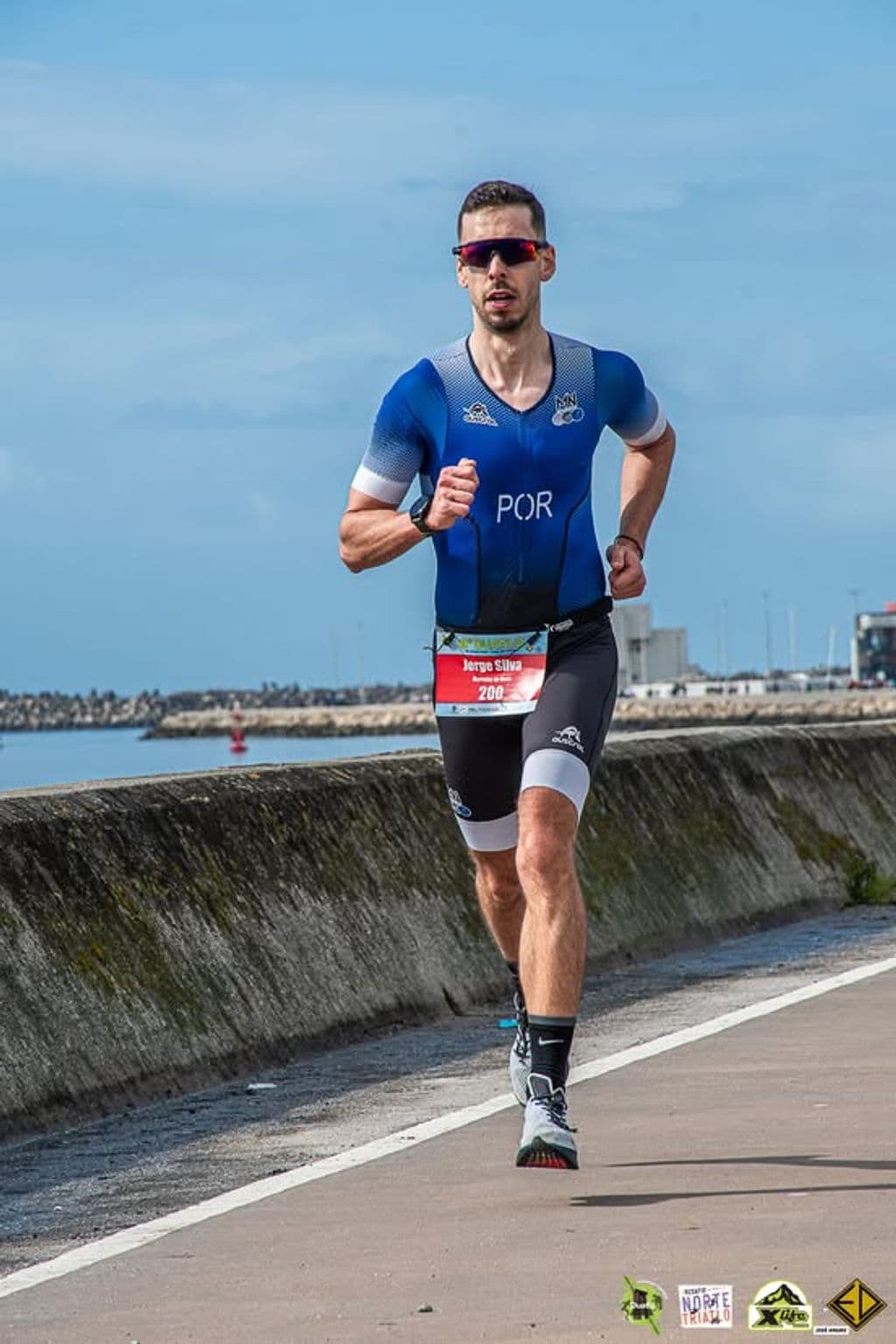 Atleta com o dorsal 200