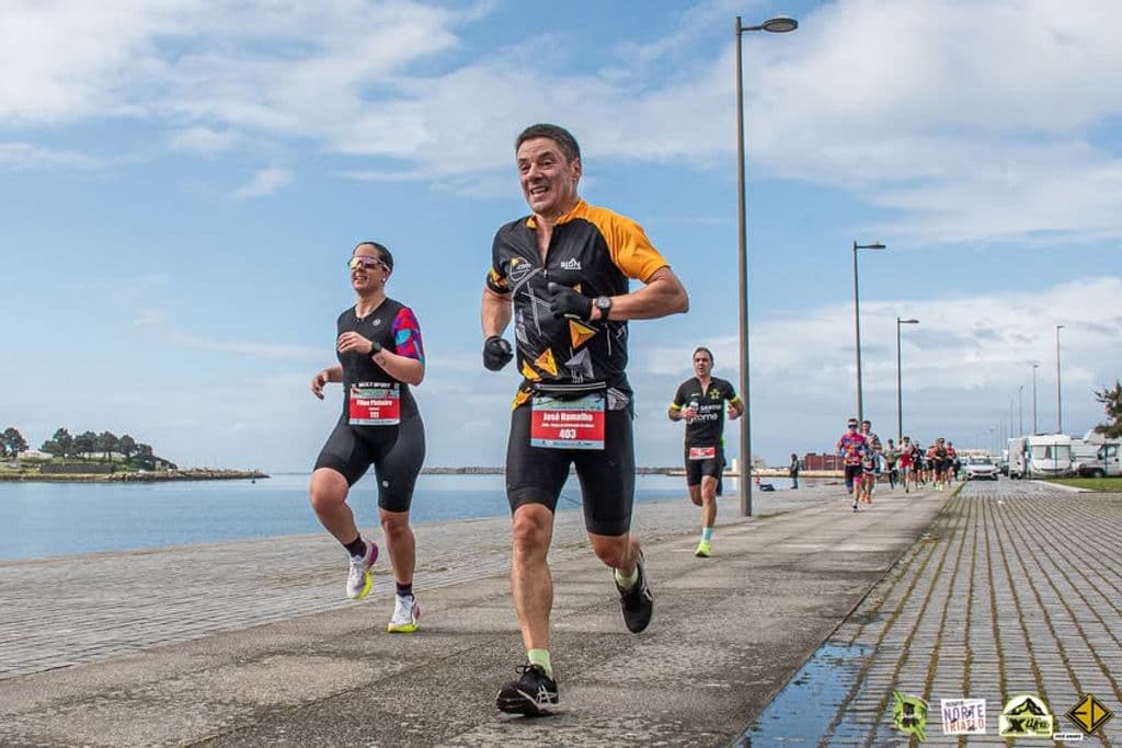 Atleta com o dorsal 403
