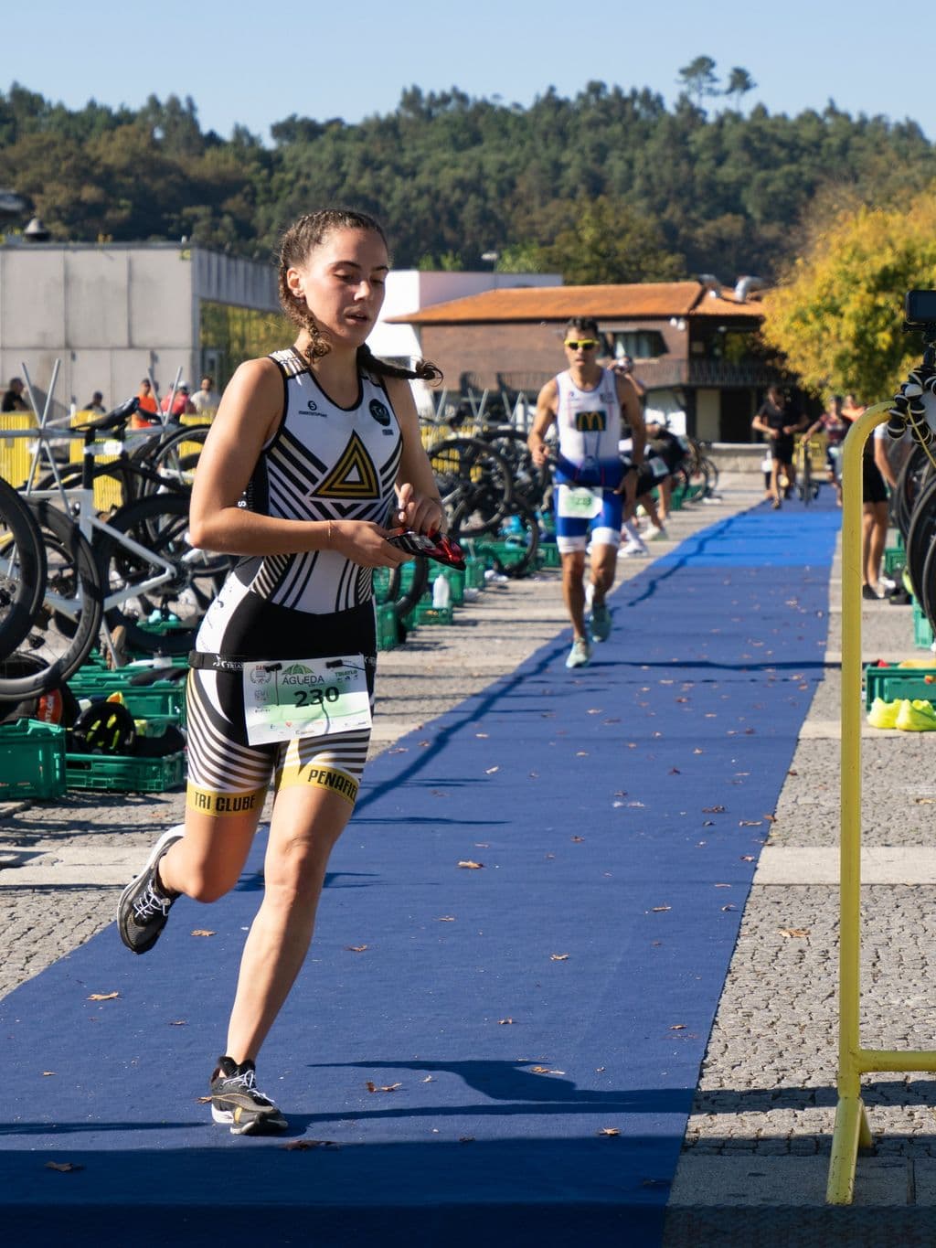 Atleta com o dorsal 230