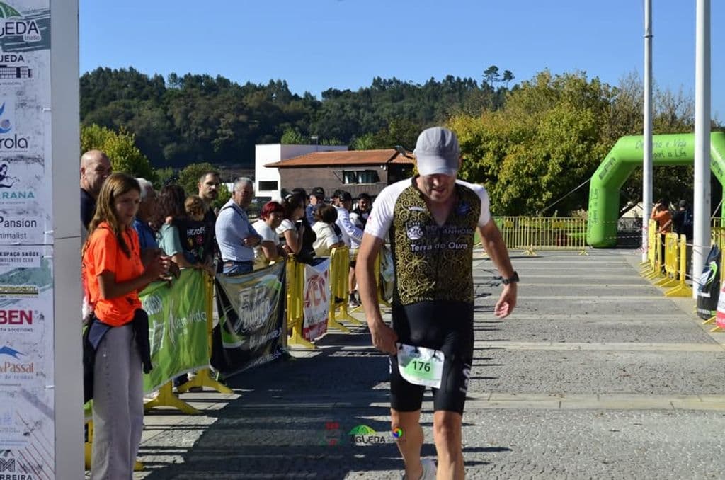 Atleta com o dorsal 176