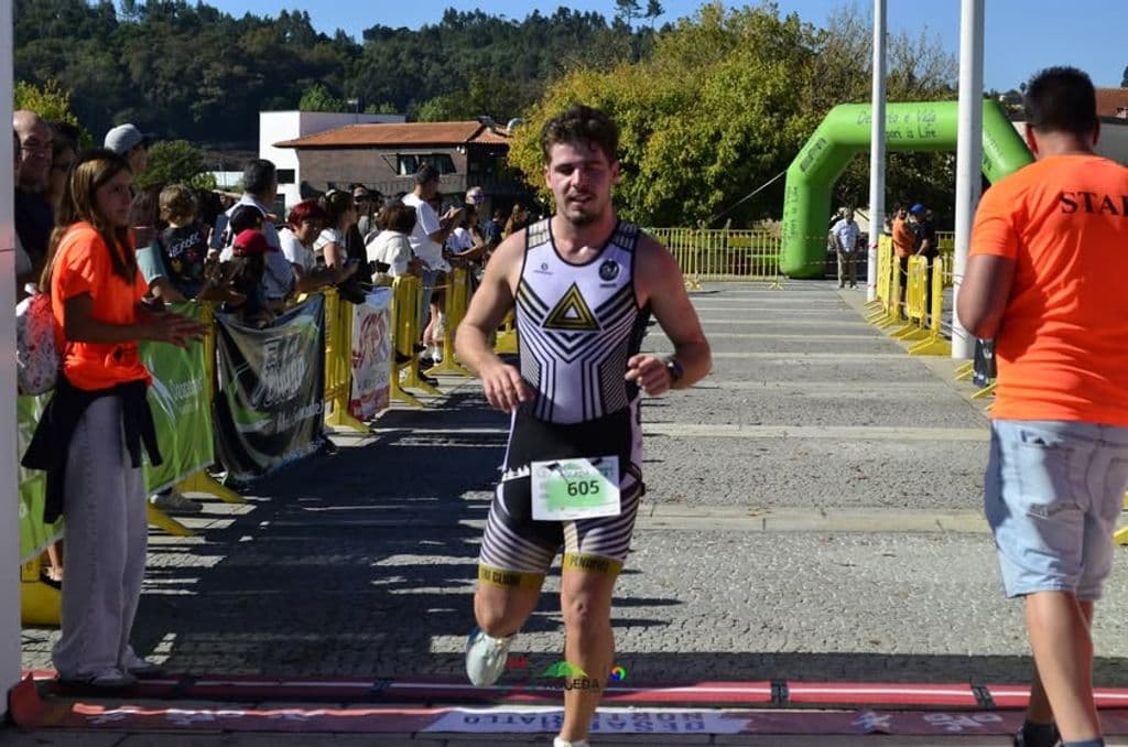 Atleta com o dorsal 605