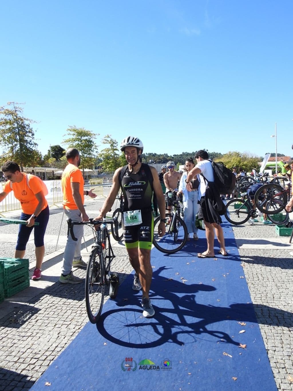 Atleta com o dorsal 164
