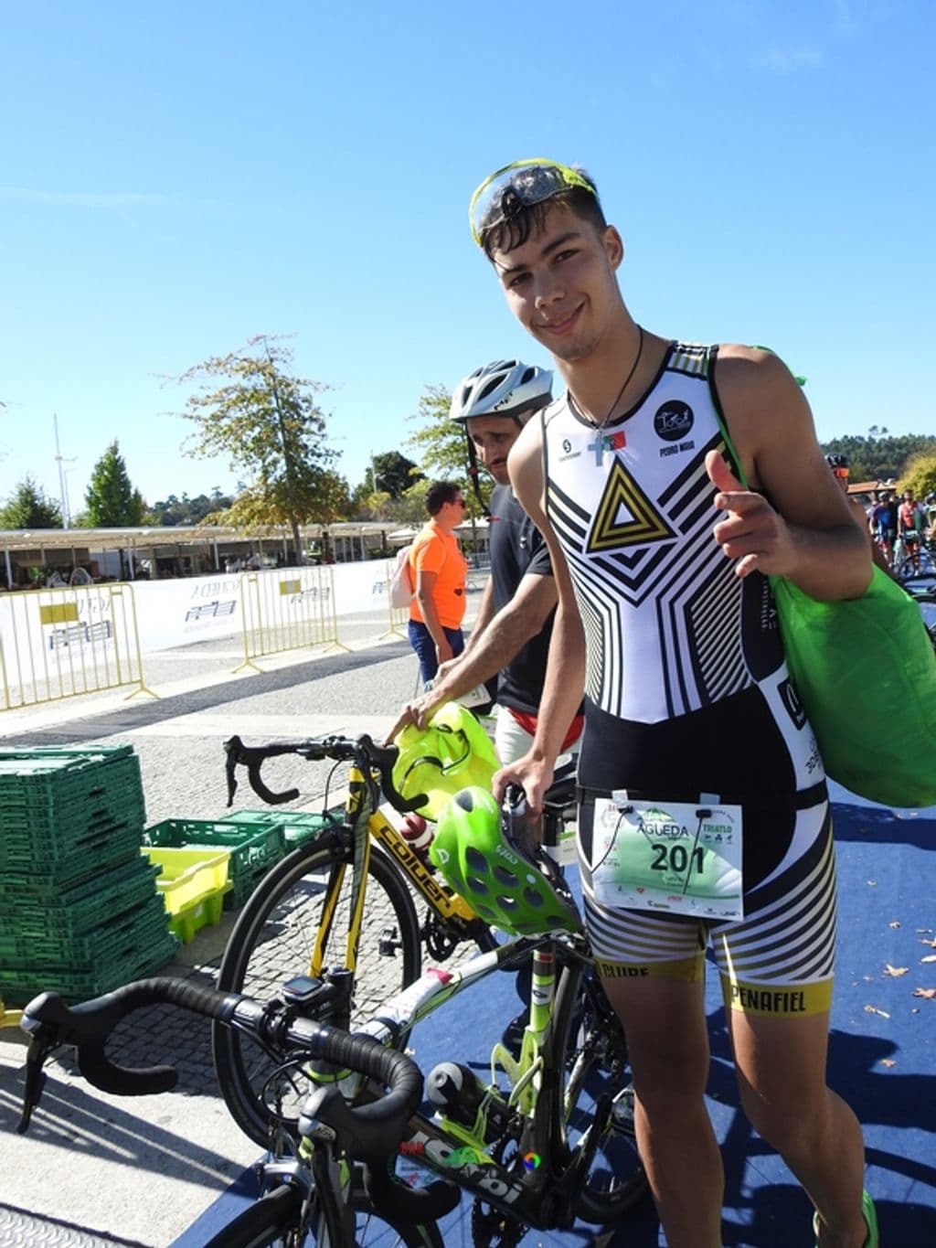 Atleta com o dorsal 201