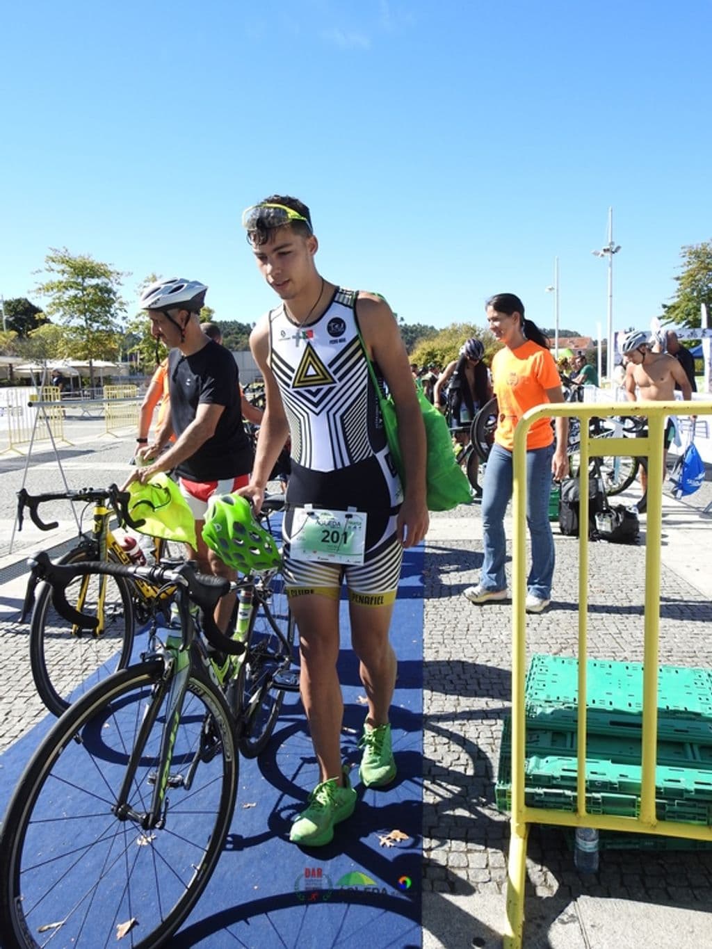Atleta com o dorsal 201
