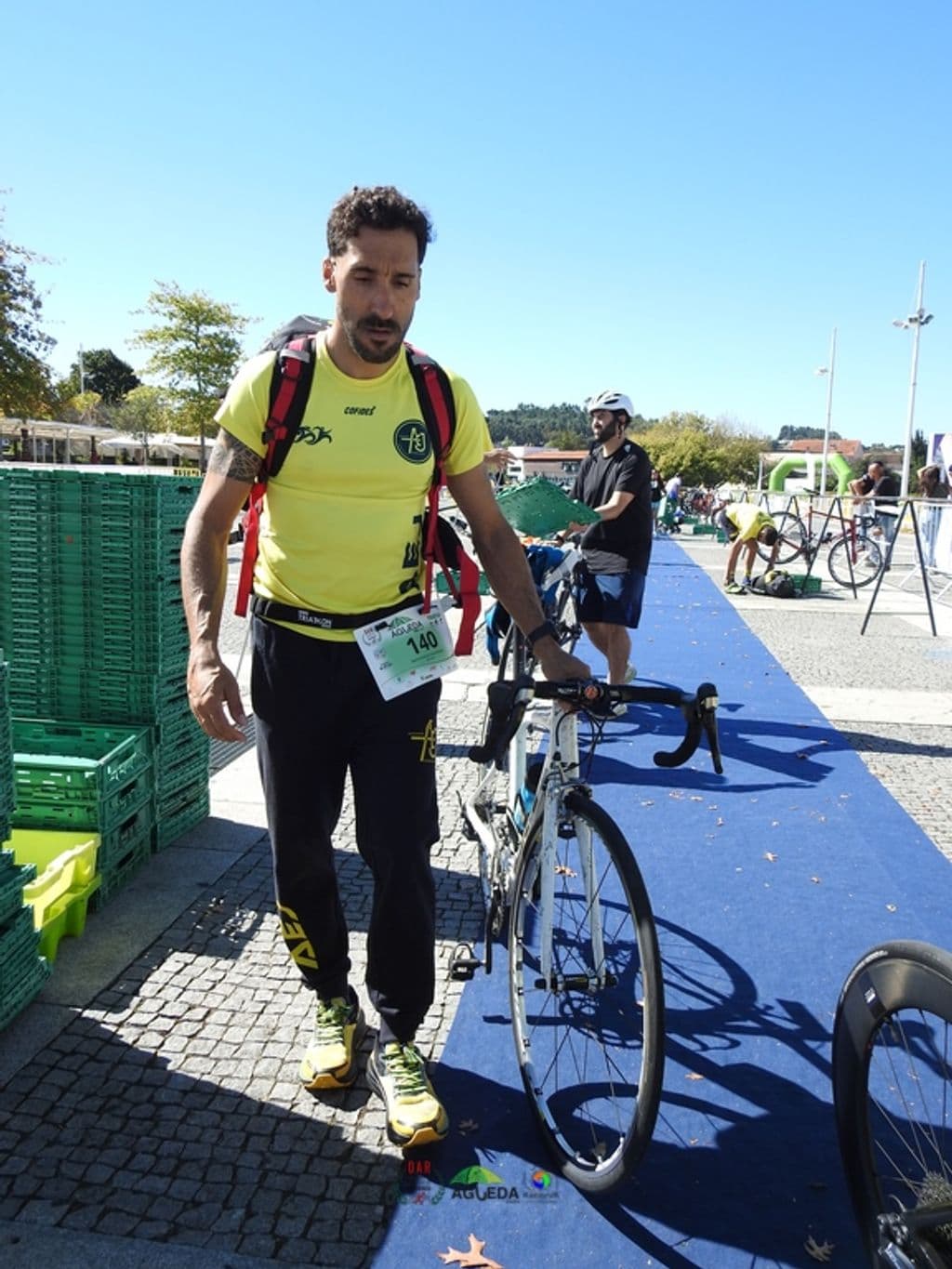 Atleta com o dorsal 140