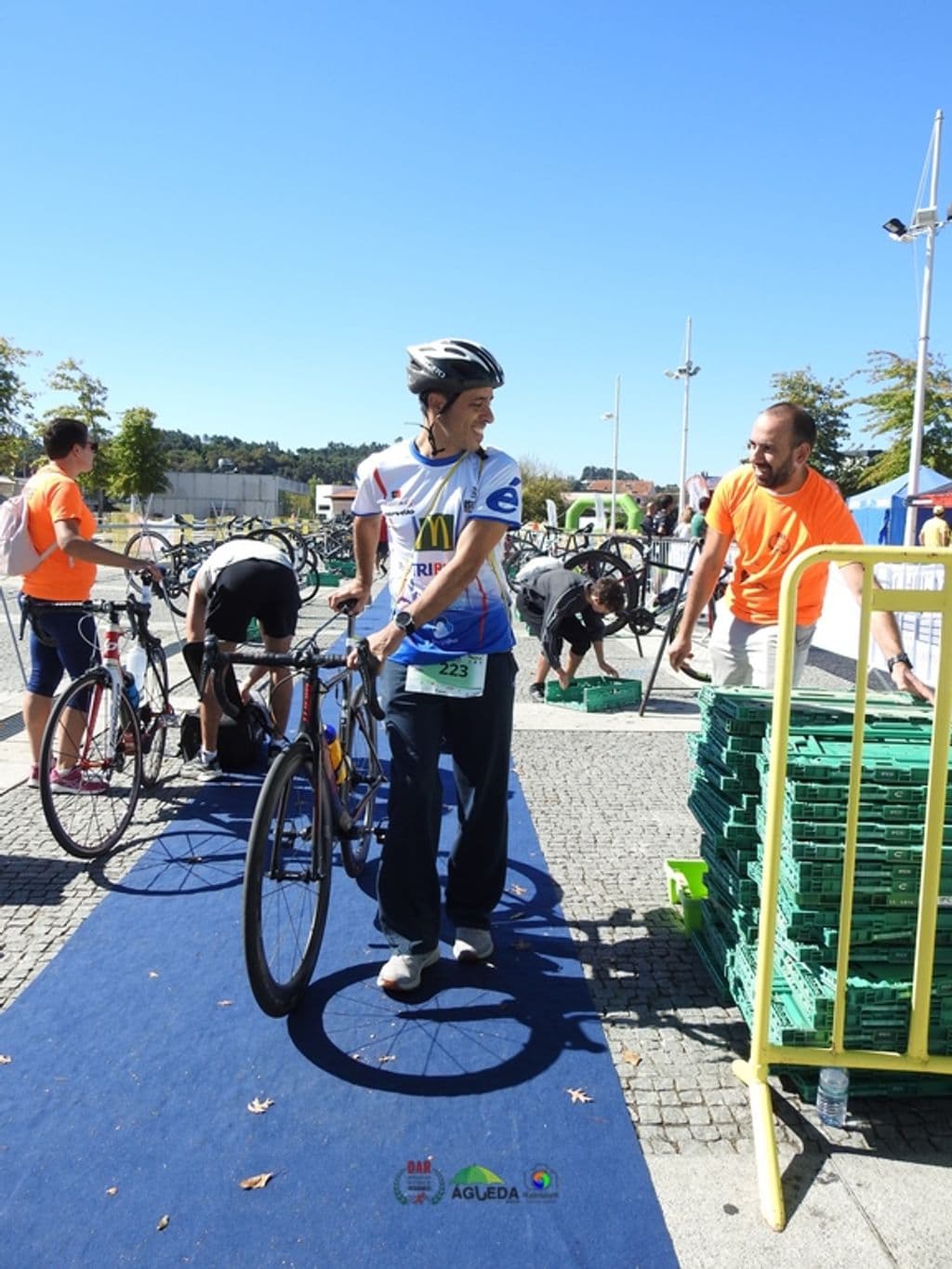 Atleta com o dorsal 223