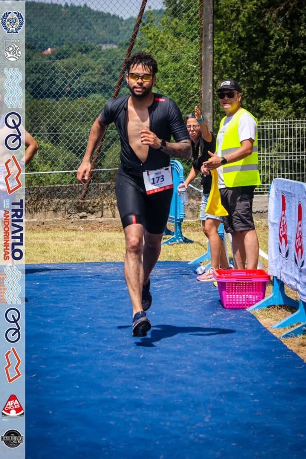 Atleta com o dorsal 173