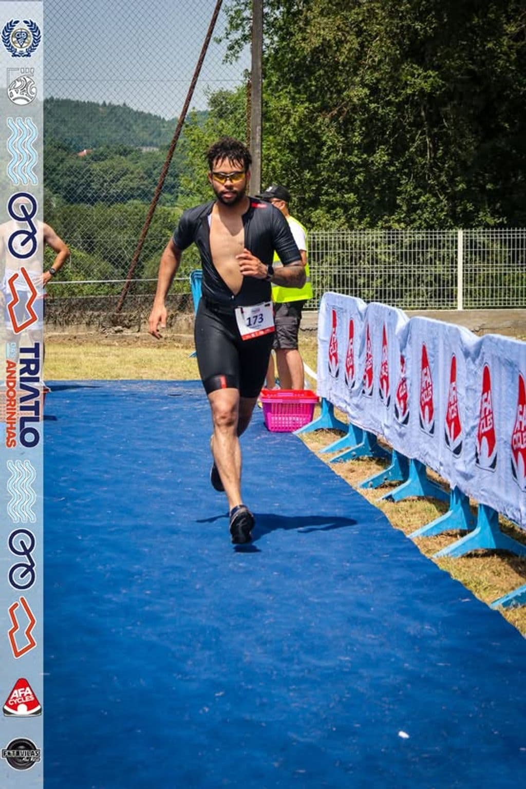Atleta com o dorsal 173