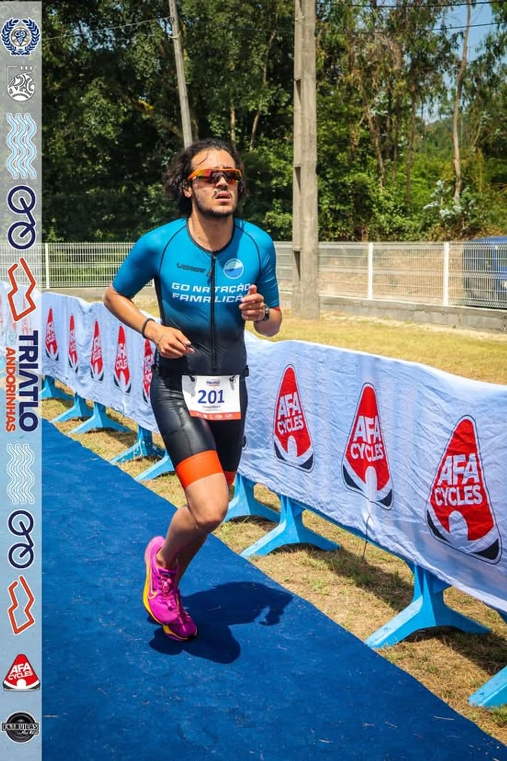 Atleta com o dorsal 201