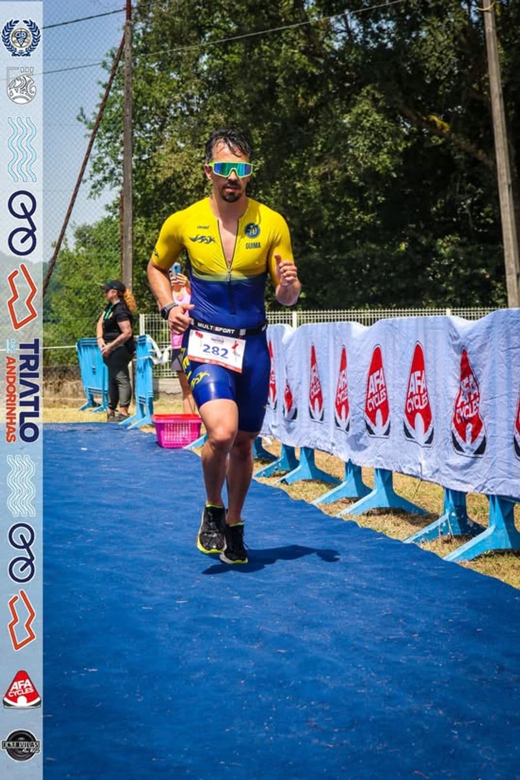 Atleta com o dorsal 282