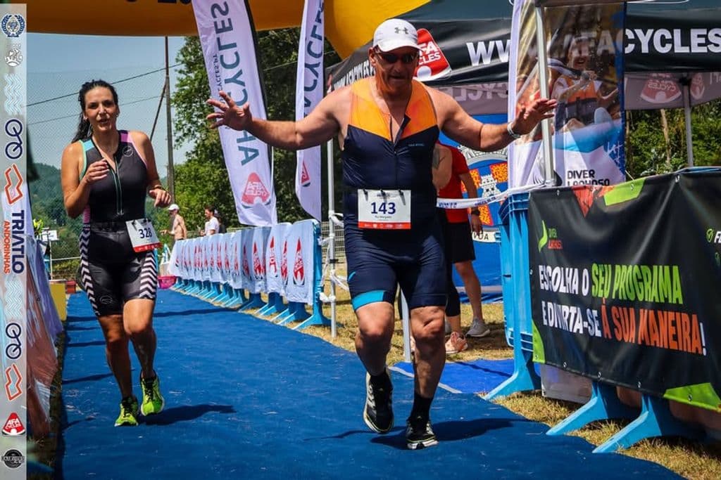 Atleta com o dorsal 143