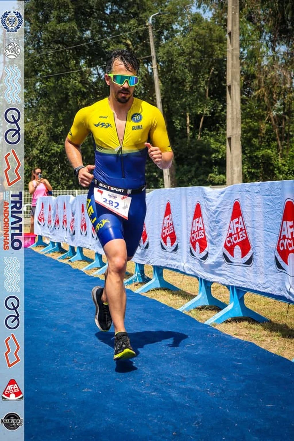 Atleta com o dorsal 282