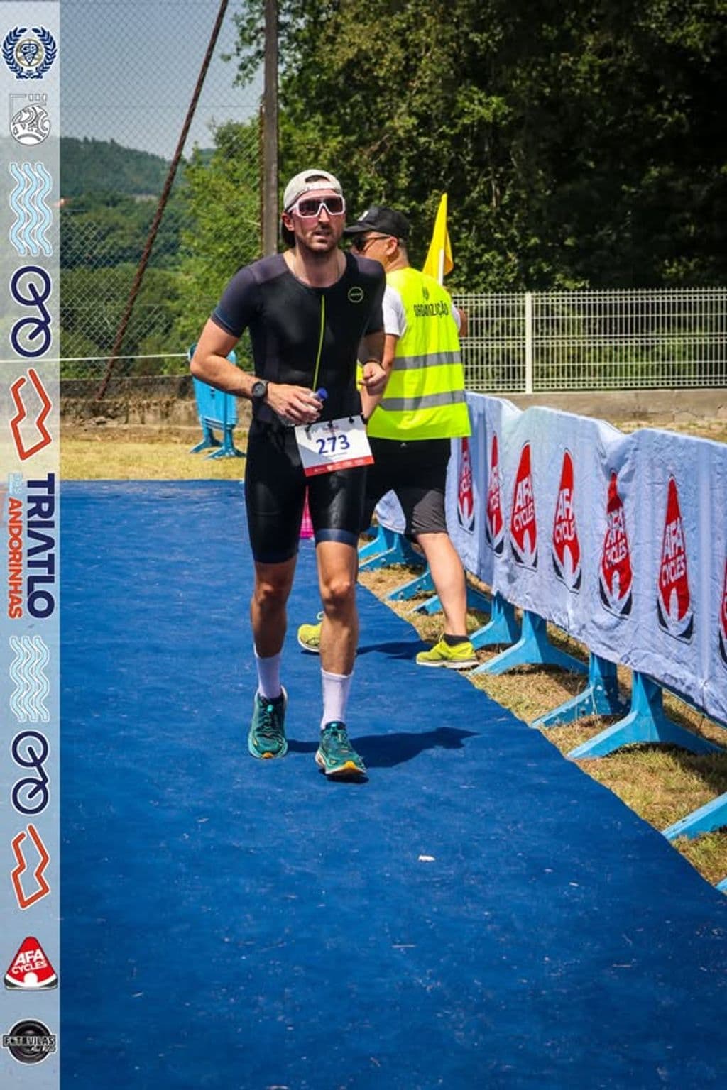 Atleta com o dorsal 273