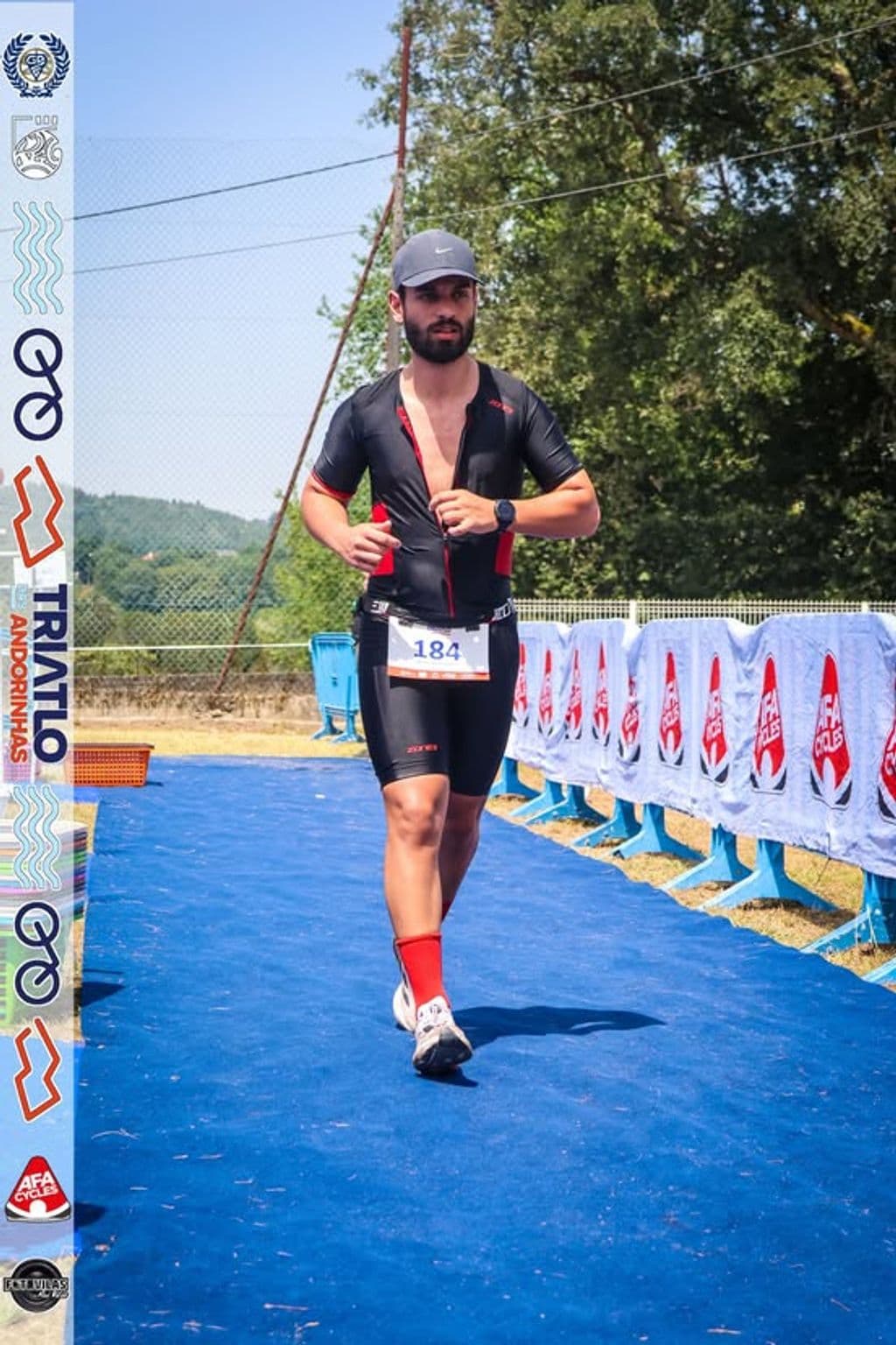 Atleta com o dorsal 184