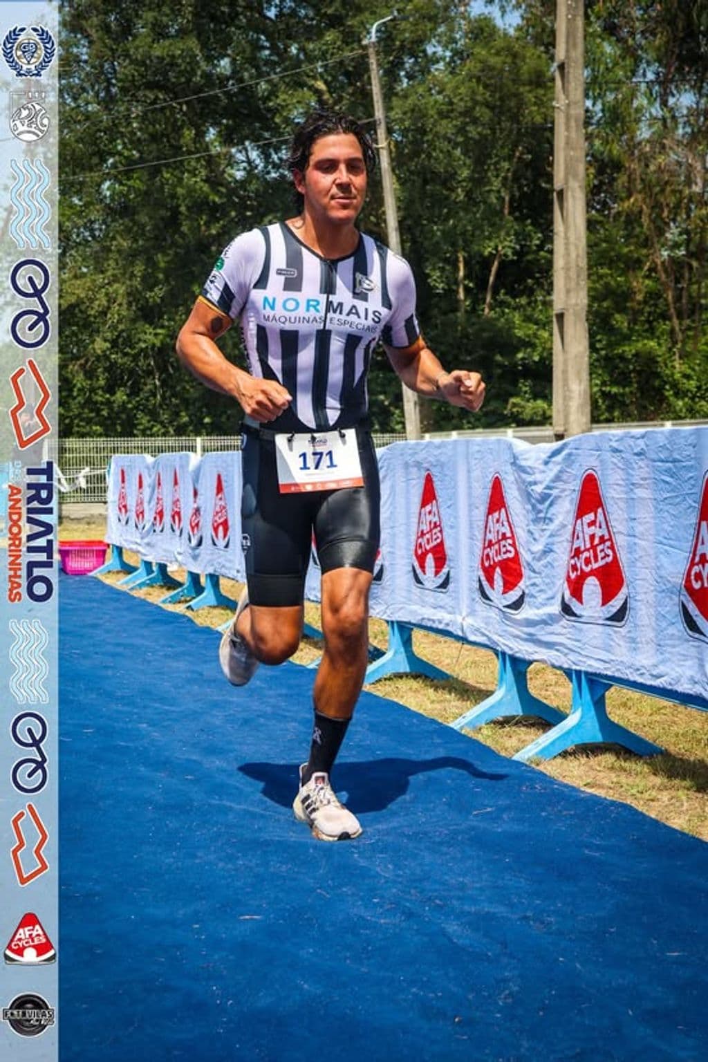 Atleta com o dorsal 171
