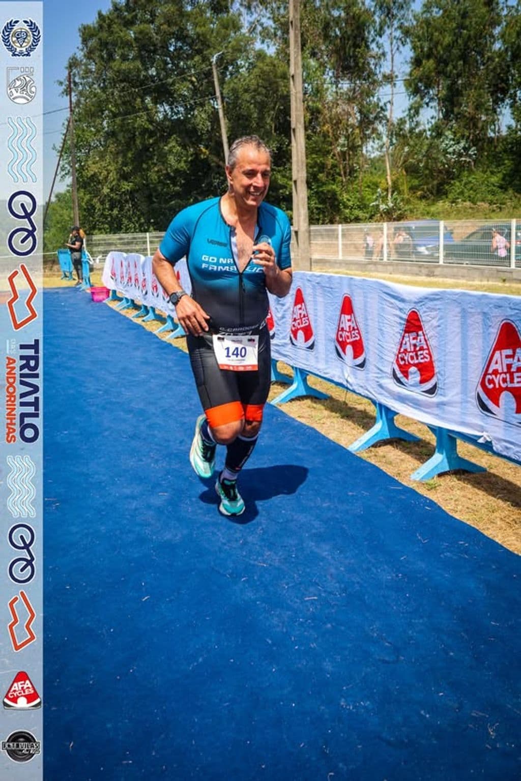 Atleta com o dorsal 140