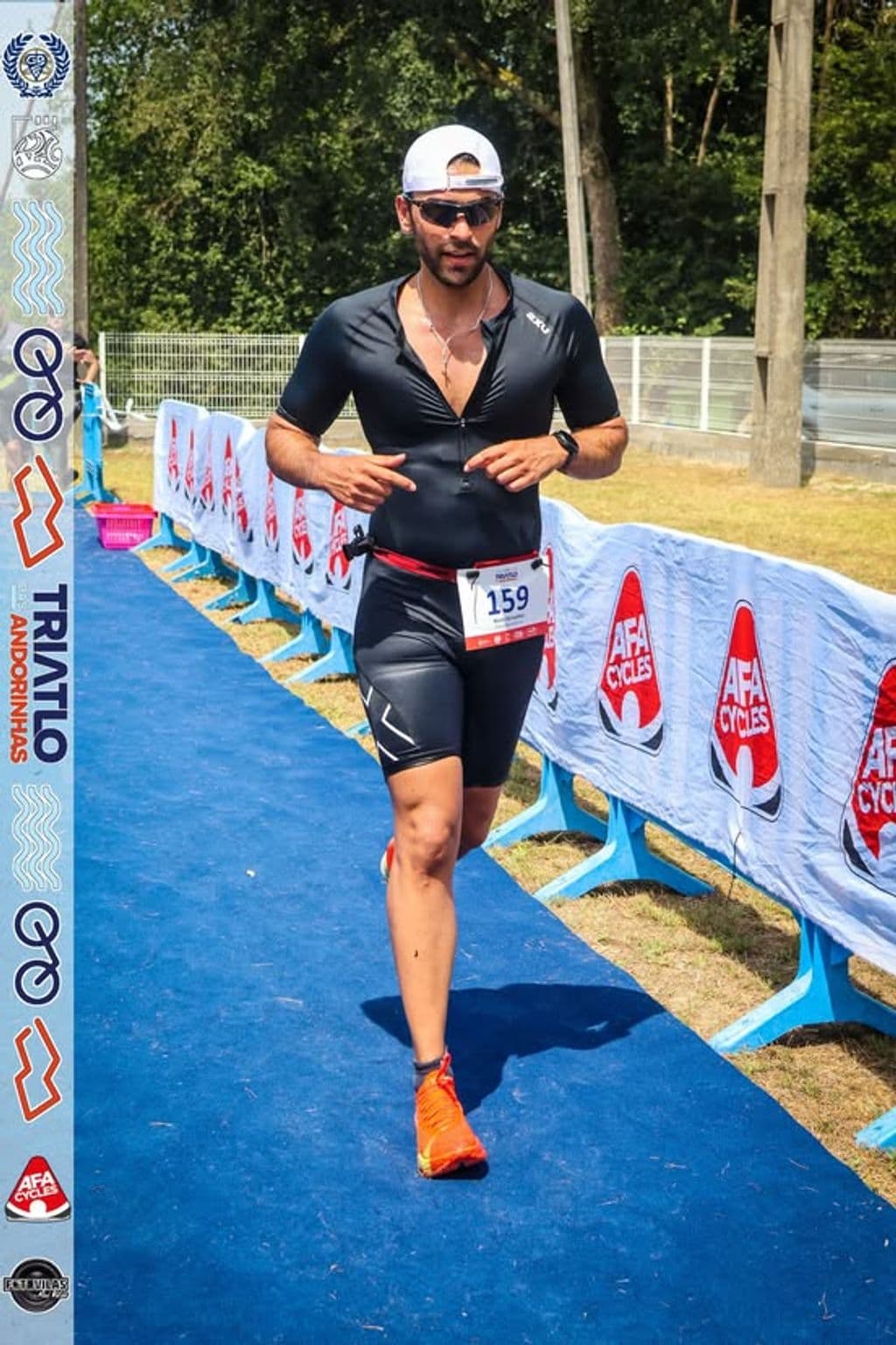 Atleta com o dorsal 159