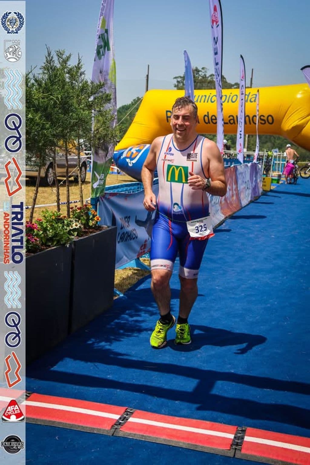 Atleta com o dorsal 325