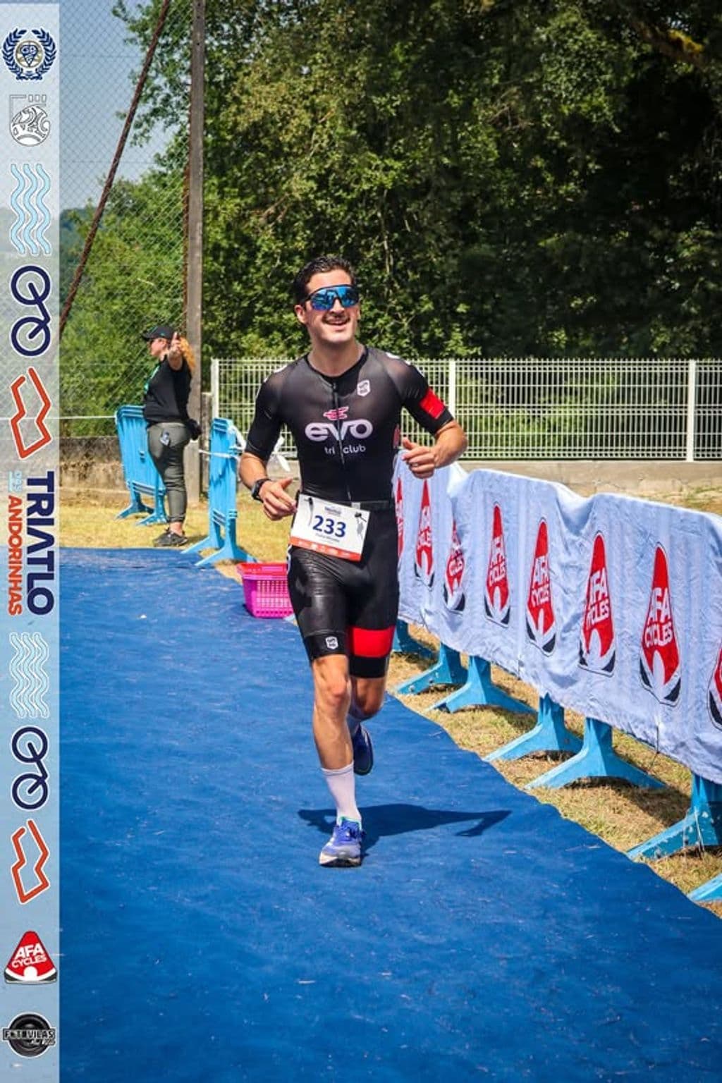 Atleta com o dorsal 233