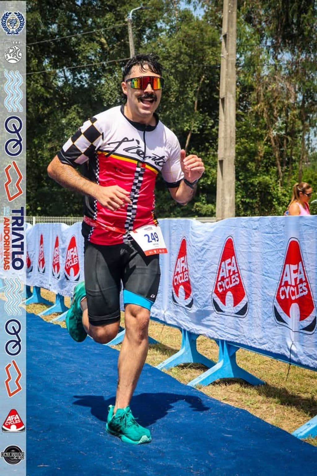 Atleta com o dorsal 249