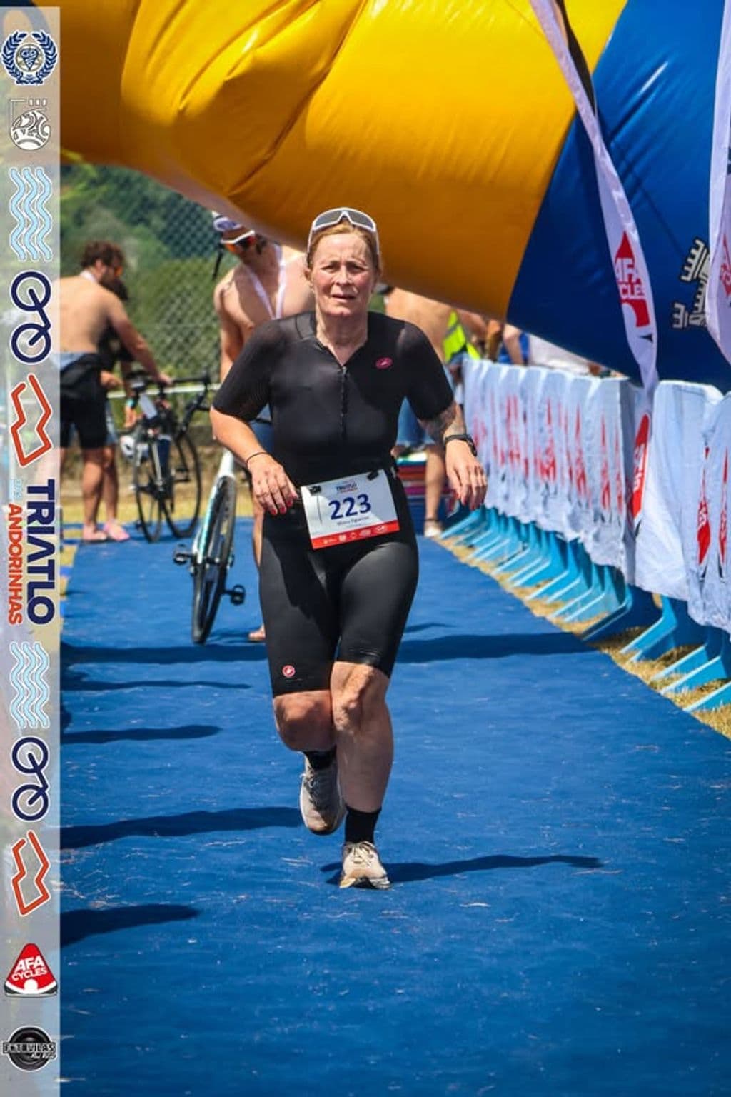 Atleta com o dorsal 223